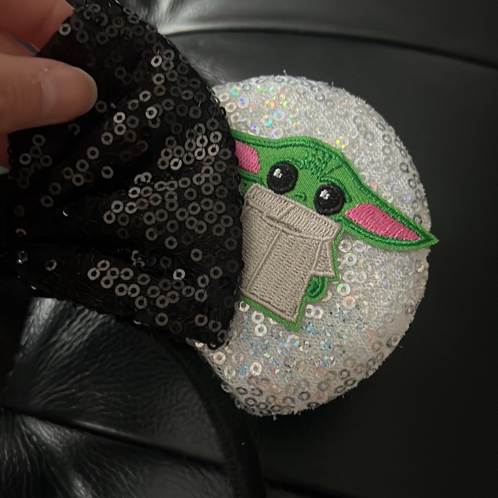 Star Wars Sequin Ears Headband – Darth Vader & Baby Yoda - Picture 7 of 8